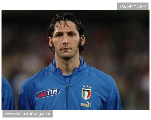 马特拉齐:从足球场上的传奇到全球体育偶像的华丽转身